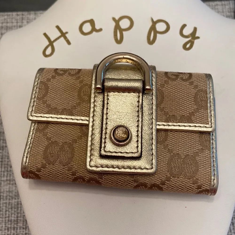 Gucci Gokd Keyhokder Impeccable condition with dust bag